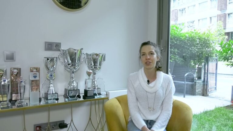 MUTLU MÜŞTERİLERİMİZİ DİNLEYELİM – Sena Konuşkan