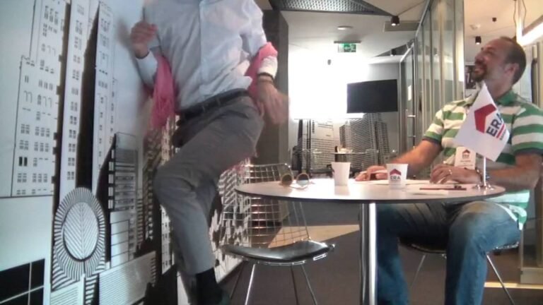 ESPRİLİ GAYRİMENKUL DANIŞMANI MÜLAKATI ve PARODİ ROLEPLAY ÇALIŞMASI