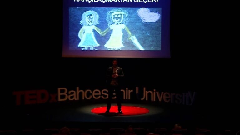 Diyalog Varsa Karanlık Yoktur | Hakan Elbir | TEDxBahcesehirUniversity