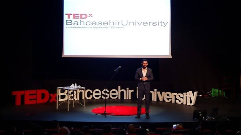 Kalbinizle Yaptığınız Her Şey Size Geri Dönecektir | Hakan Mengüç | TEDxBahcesehirUniversity