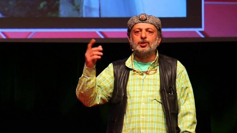 Görüyorsan, Duyuyorsan, Sorumlusun: Yalıdan Mezarlığa, Sokaktan Gönüllülüğe Bir Hayat Dersi